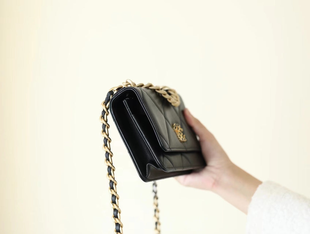 WOC Wallet on Chain Bag