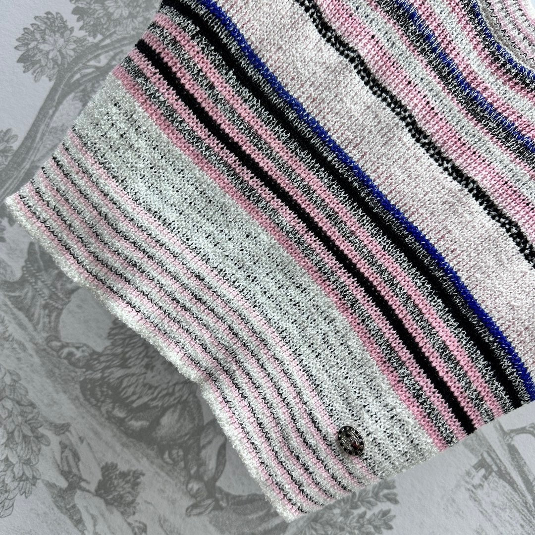 Veste tricotée à rayures de couleurs assorties