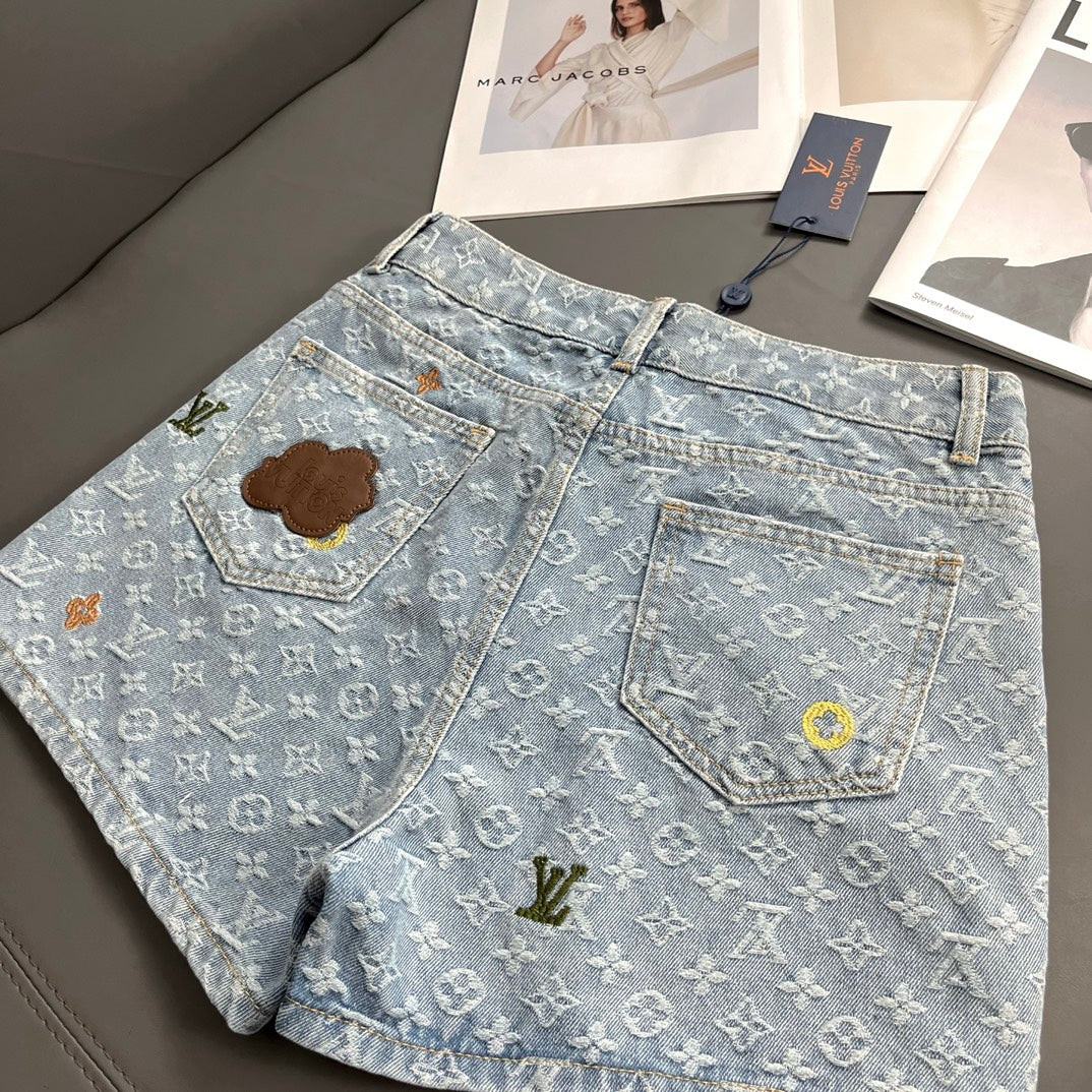 Macaroon embroidered denim shorts