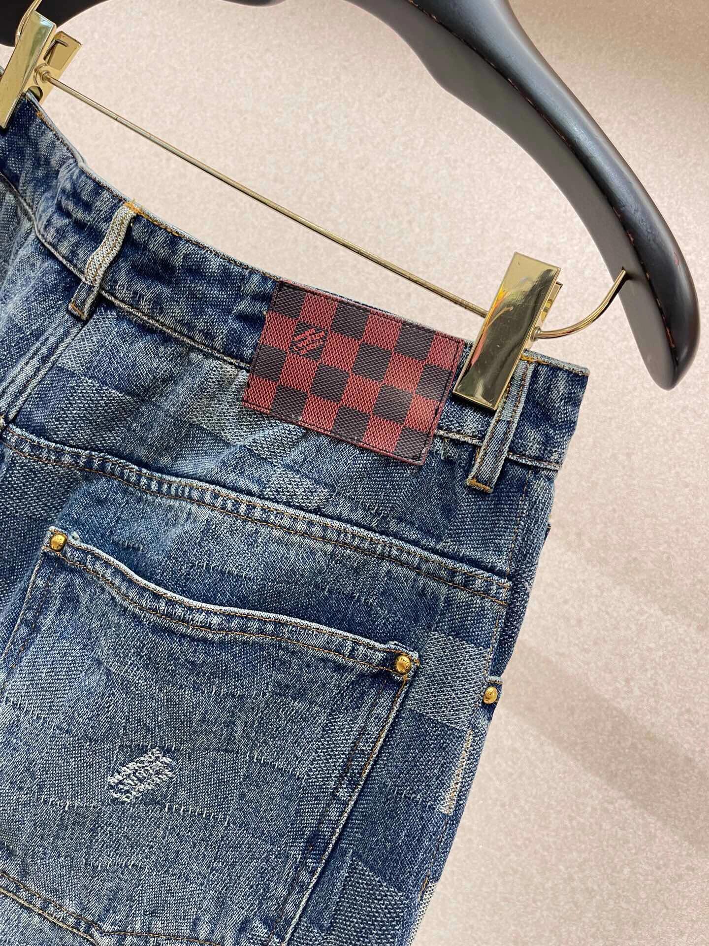 New mosaic pattern jeans