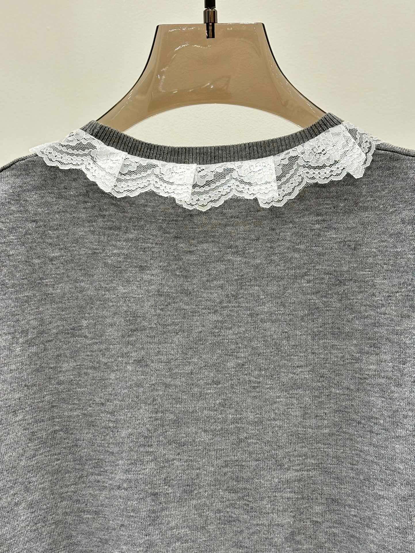 Lace round neck knitted short sleeves
