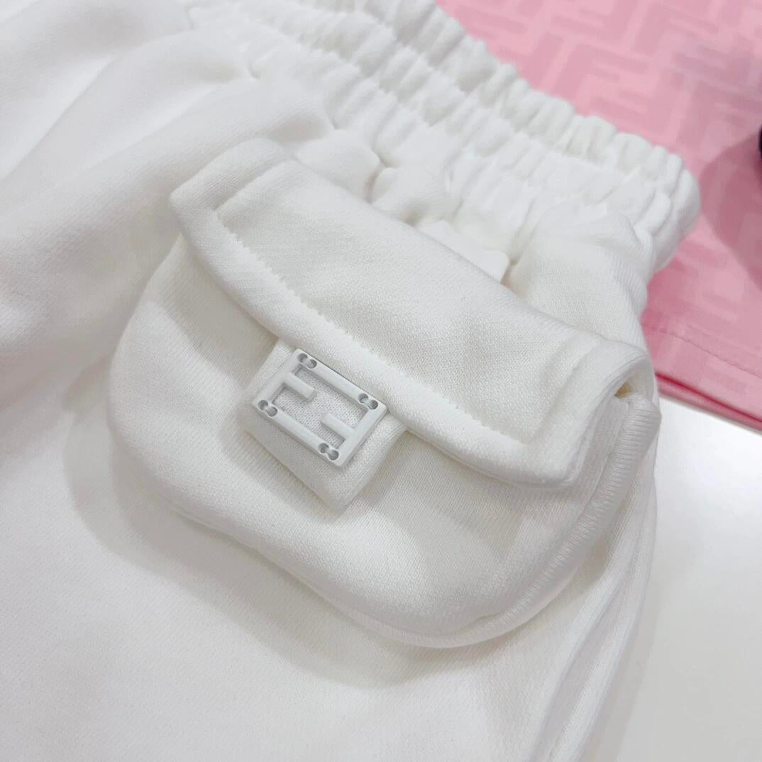 Ensemble de vêtements pour enfants rose et blanc