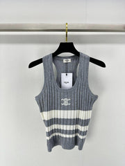 Crew neck knitted vest