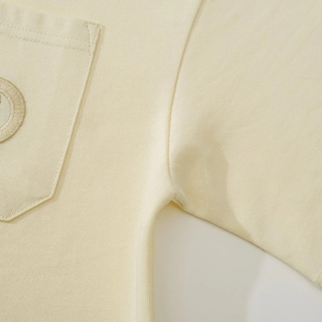 クラシックなインターロッキングGの刺繍パッチポケット付き半袖Tシャツ